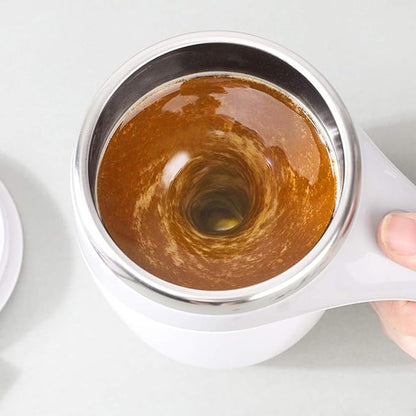 Taza de Café con Batidora Automática